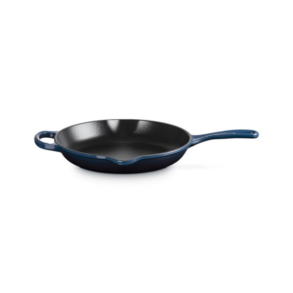Le Creuset Signature Cast Iron Round Skillet - 26cm