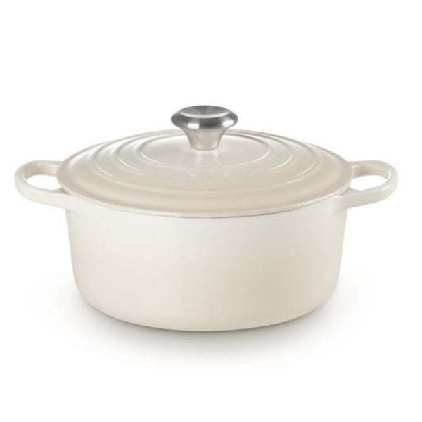 Le Creuset Signature Cast Iron Round Casserole - 20cm