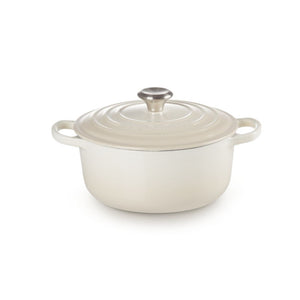 Le Creuset Signature Cast Iron Round Casserole - 22cm