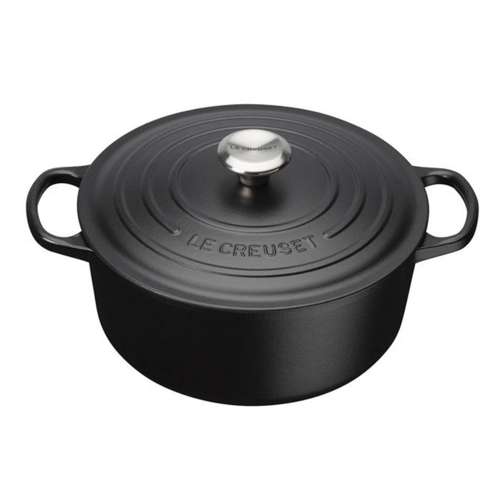 Le Creuset Signature Cast Iron Round Casserole - 24cm