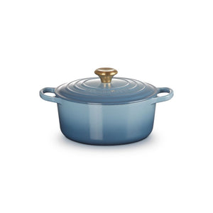 Le Creuset Signature Cast Iron Round Casserole - 24cm