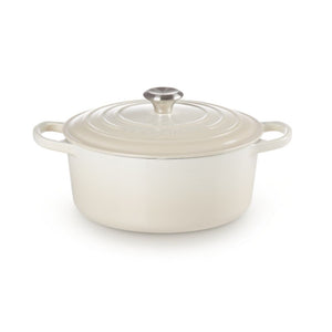Le Creuset Signature Cast Iron Round Casserole - 26cm