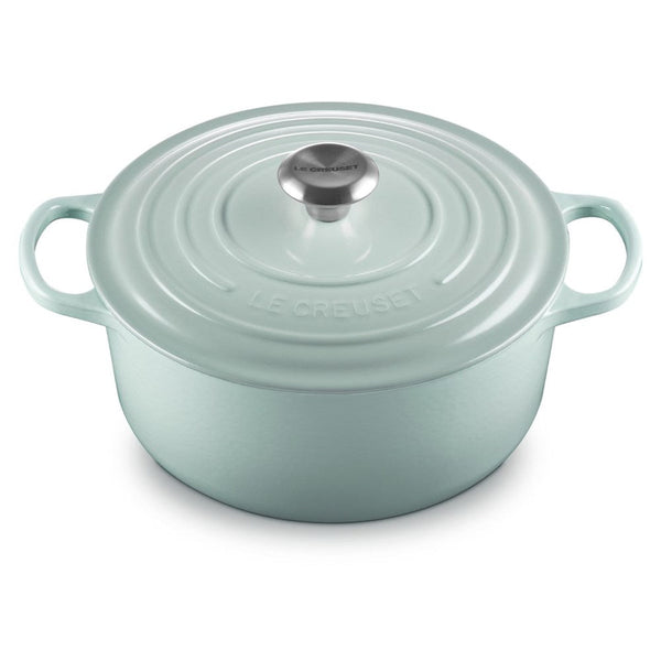 Le Creuset Signature Cast Iron Round Casserole - 28cm Le Creuset