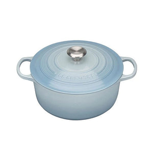 Le Creuset Signature Cast Iron Round Casserole - 26cm