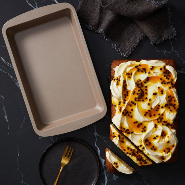 Stanley Rogers Ceramabake Rectangle Cake Pan - 28 x 18cm Stanley Rogers