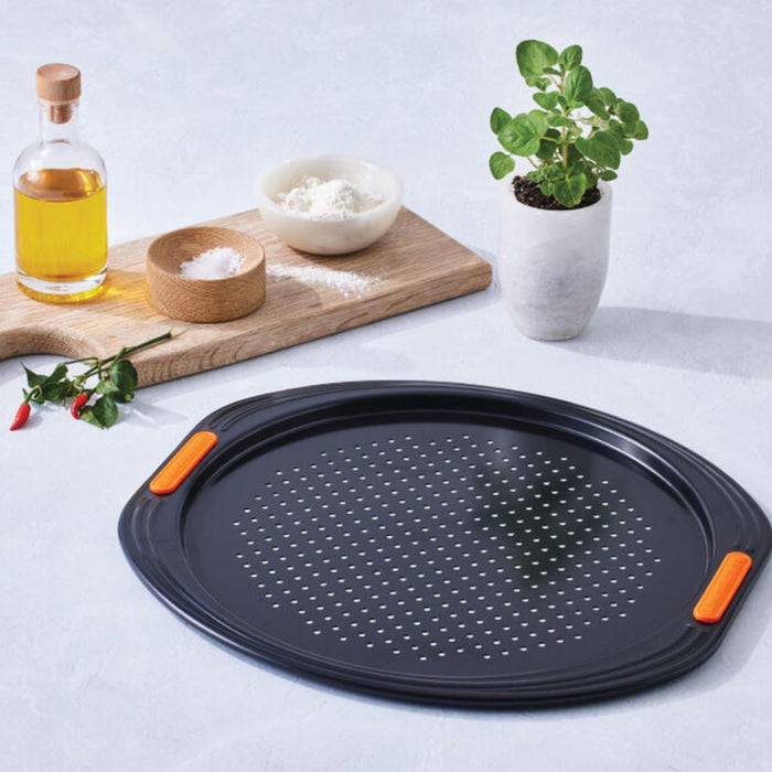 Le Creuset Non-Stick Coated Carbon Steel Pizza Tray - 33cm