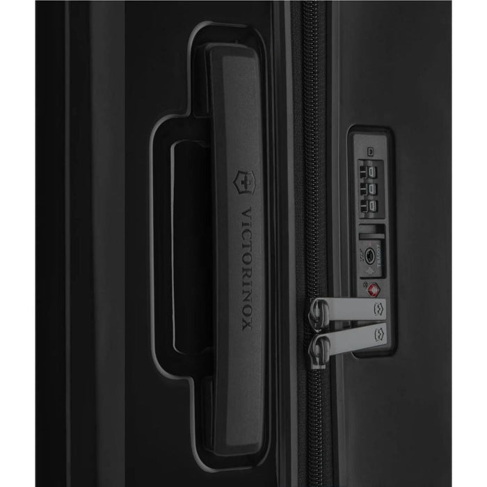 Victorinox Airox Hard Side Case - 75cm - Black