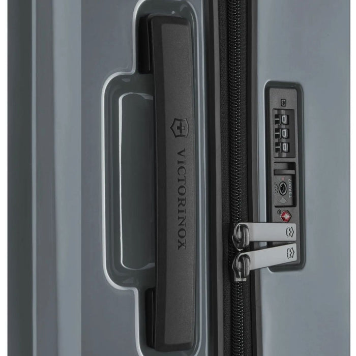 Victorinox Airox Hard Side Case - 75cm - Silver