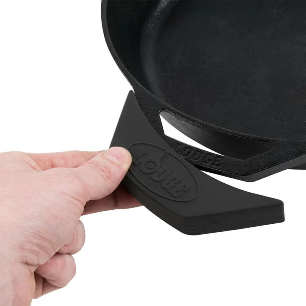 Lodge Silicone Assist Handle Holder - Black Lodge