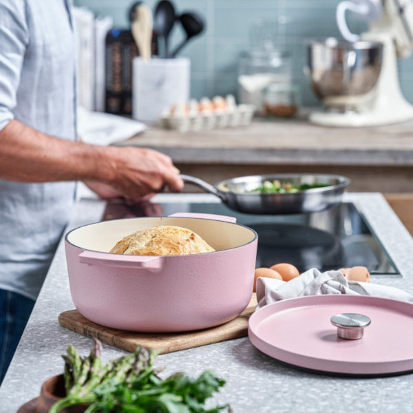 KitchenAid Covered Round Casserole 26cm/5.2L - 4 Colours KitchenAid