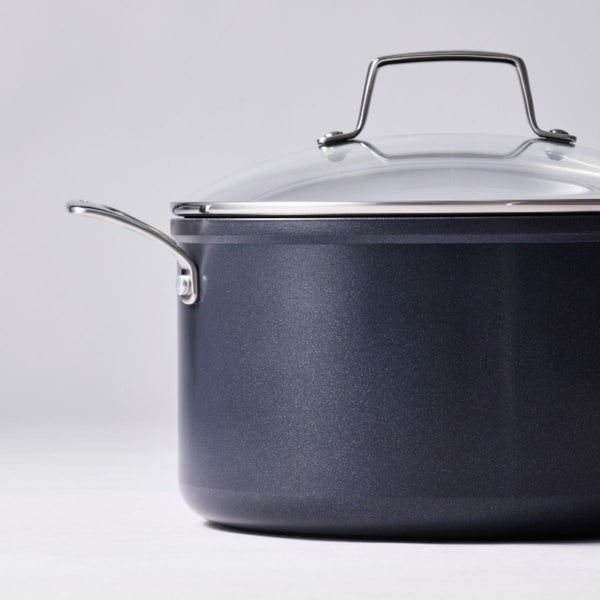Le Creuset Essential Non-Stick Ceramic Stock Pot - 24cm Le Creuset