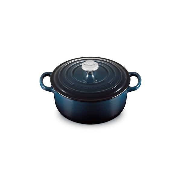 Le Creuset Signature Cast Iron Round Casserole - 24cm