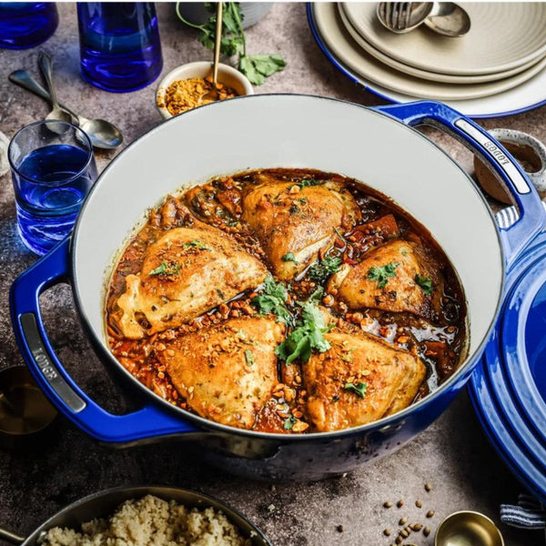 Lodge Cast Iron Enamel Dutch Oven 4.25L - 26cm - 3 Colours Lodge