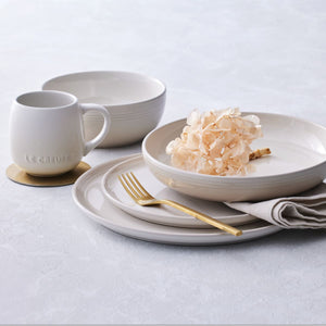 Le Creuset Stoneware Coupe Pasta Bowl - 22cm Le Creuset