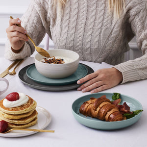 Le Creuset Stoneware Coupe Side Plate - 22cm Le Creuset