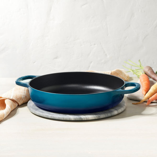 Le Creuset Signature Cast Iron Everyday Pan - 28cm Le Creuset