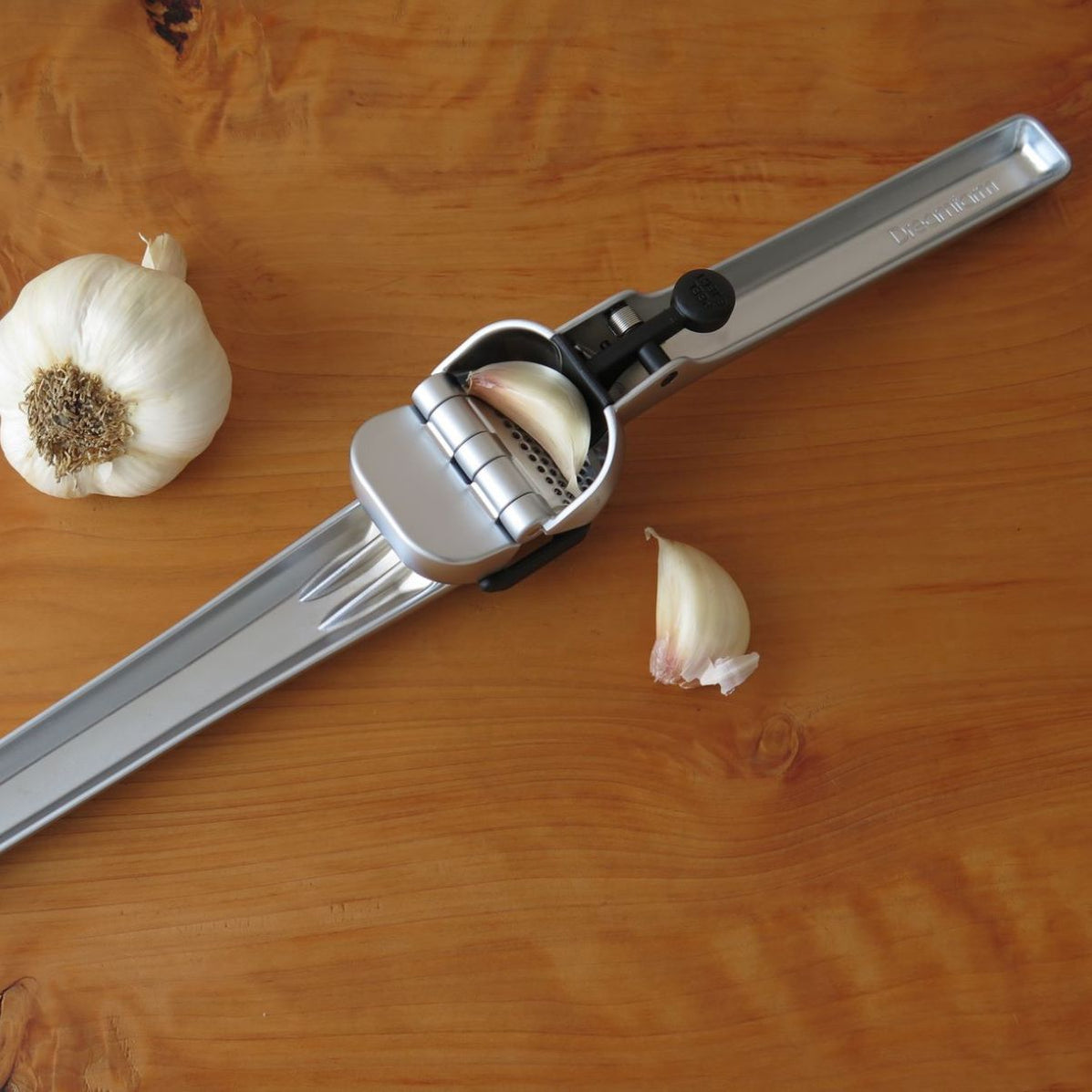 Dreamfarm Garject Garlic Press — Home Essentials