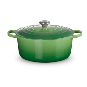 Le Creuset Signature Cast Iron Round Casserole - 28cm Le Creuset