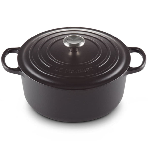 Le Creuset Signature Cast Iron Round Casserole - 28cm Le Creuset