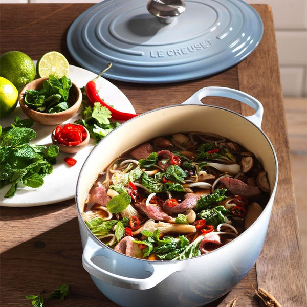 Le Creuset Signature Cast Iron Oval Casserole - 29cm Le Creuset