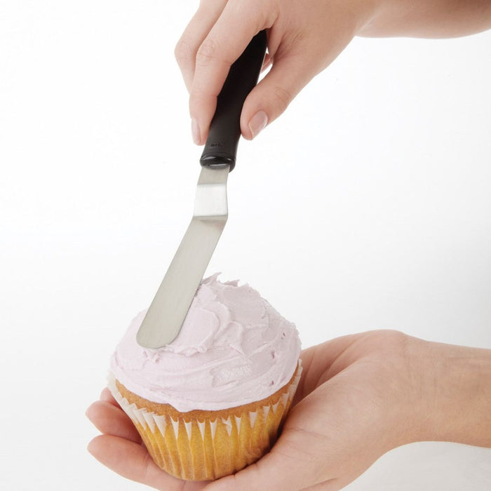 OXO Good Grips Cupcake Angled Icing Knife