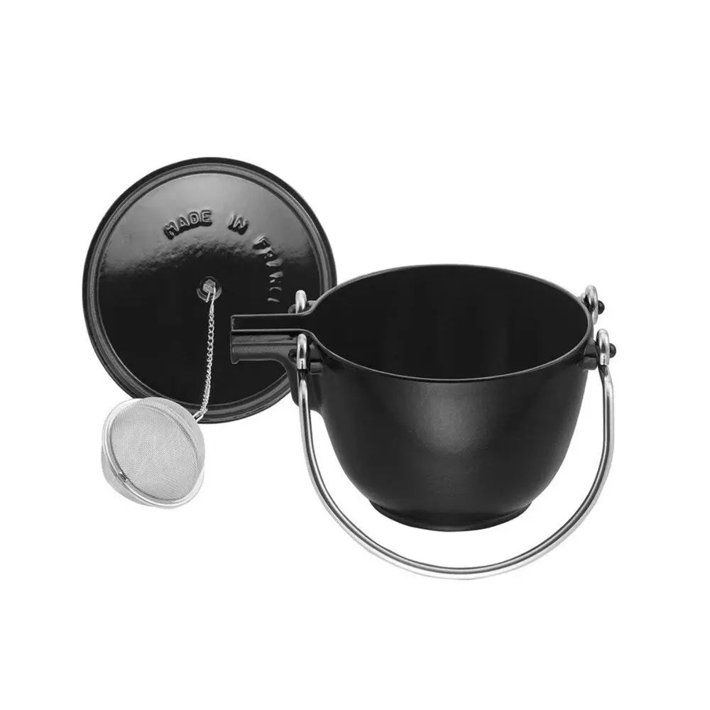 Staub Cast Iron Round Teapot With Tea Infuser - 1.15L Staub