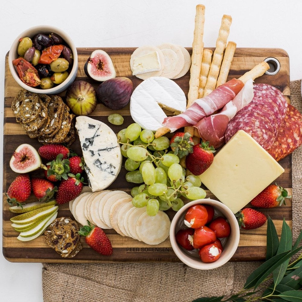 Peer Sorensen Acacia Wood Long Grain Cutting Board - 47.5cm x 35cm Peer Sorensen