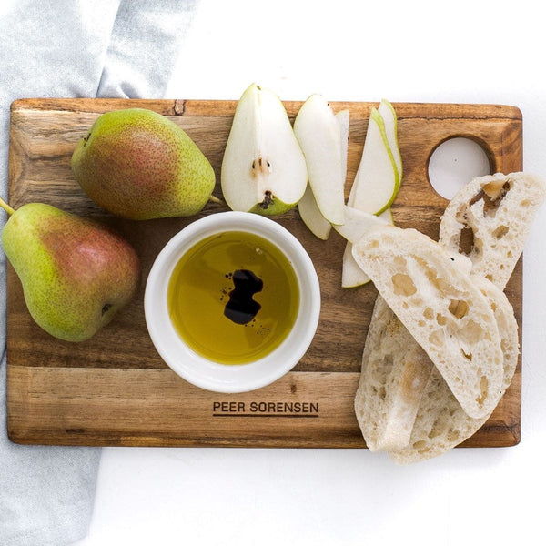 Peer Sorensen Acacia Wood Long Grain Cutting Board - 30cm x 20cm Peer Sorensen