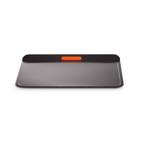 Le creuset shop cookie sheet