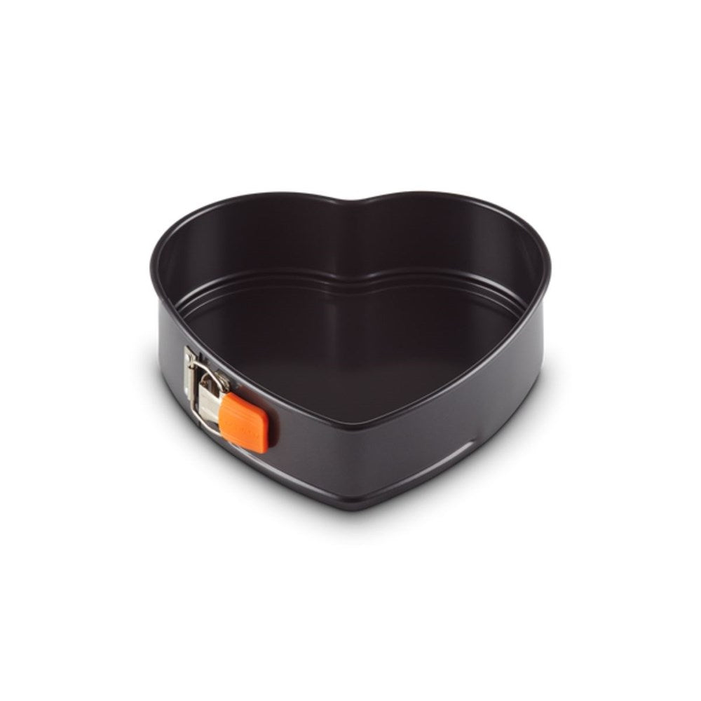 Le Creuset Toughened Non-Stick Heart Springform Tin