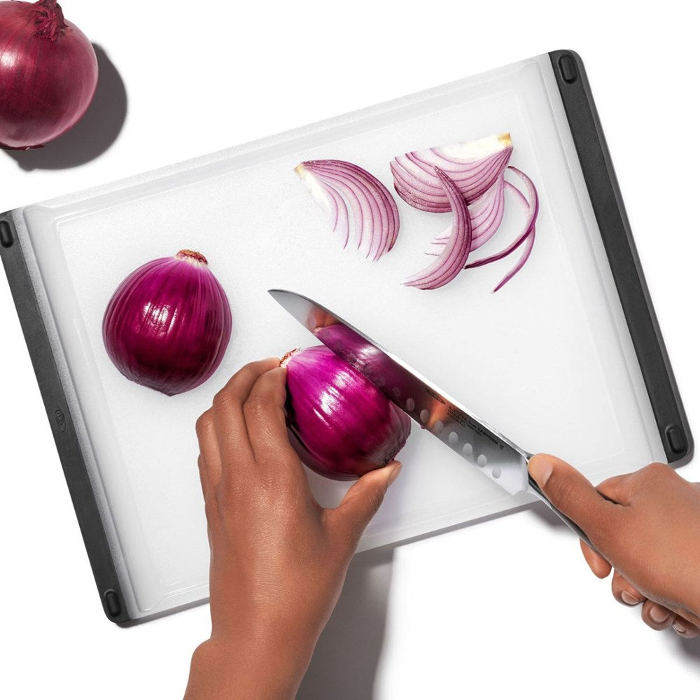 OXO Good Grips Everyday Cutting Board - 33 x 23cm OXO Good Grips