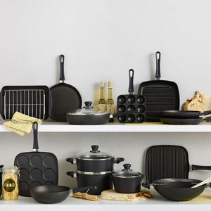 Scanpan Classic Roasting Pan with Rack - 34cm x 22cm Scanpan